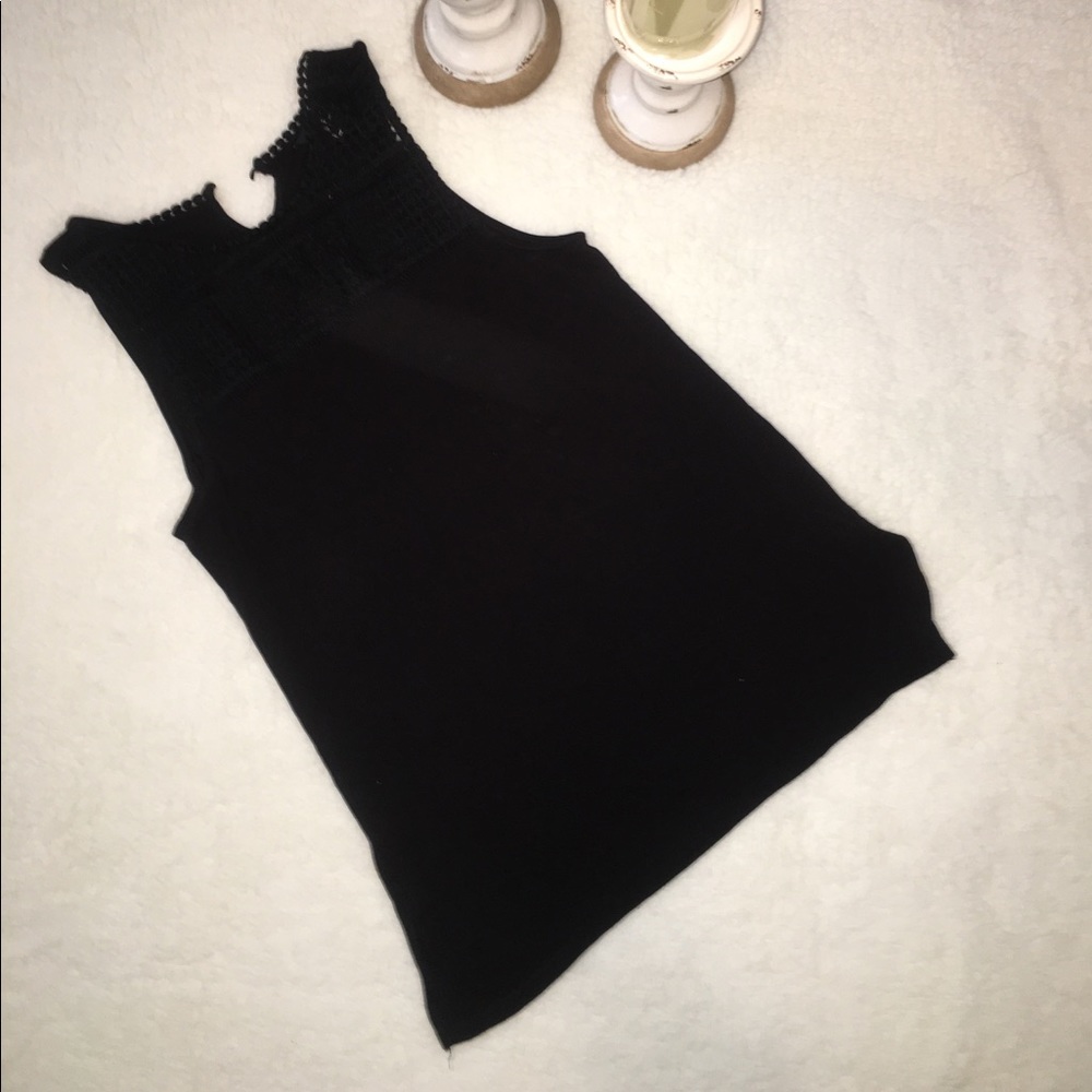 H&M’s Tank Top Black